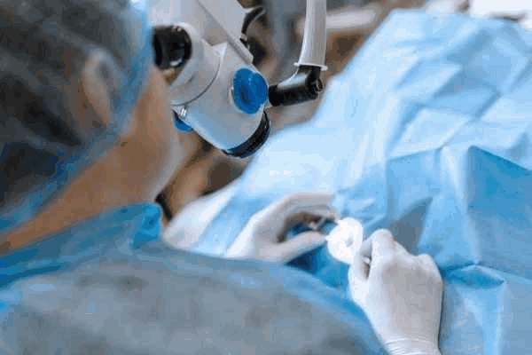 Cirurgia ocular a laser